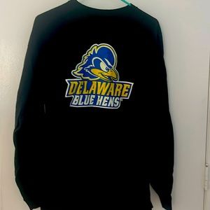 University of Delaware long sleeved women’s tshirt.